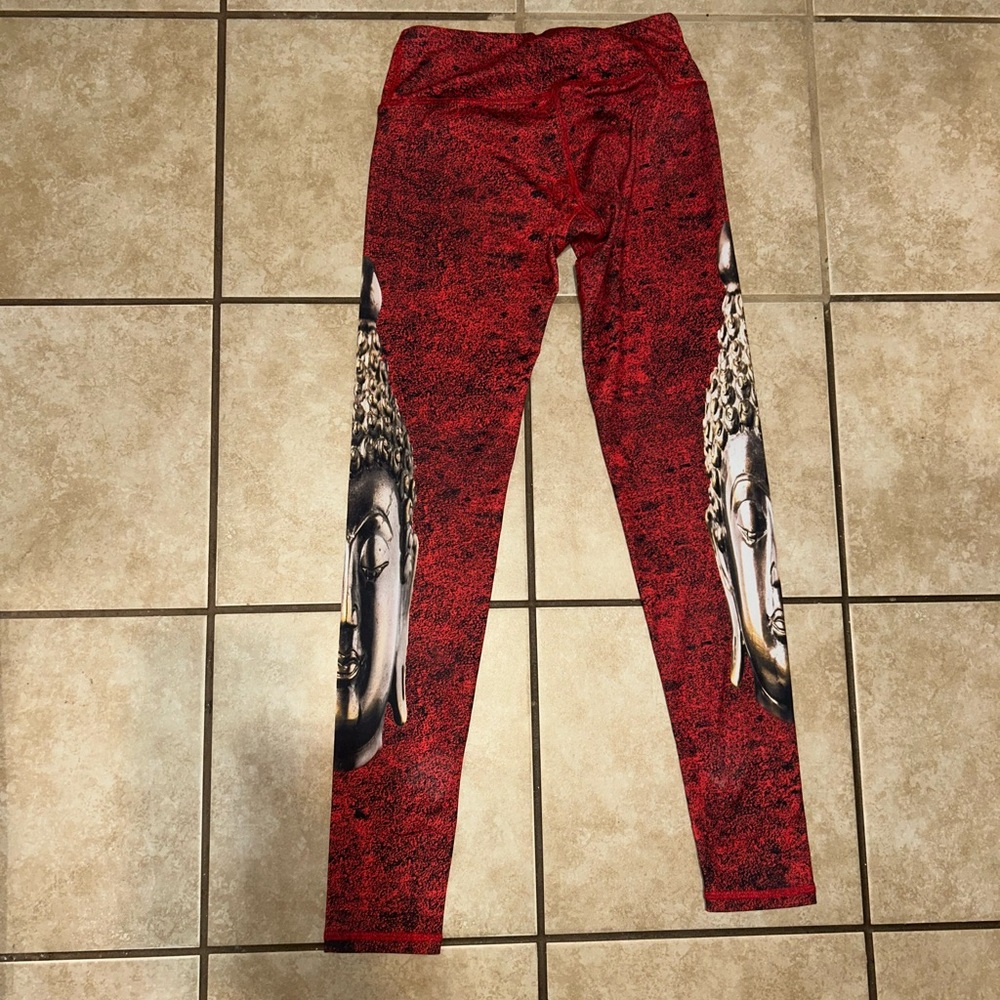 NOLI Leggings Buddha Bust Red Black Size small